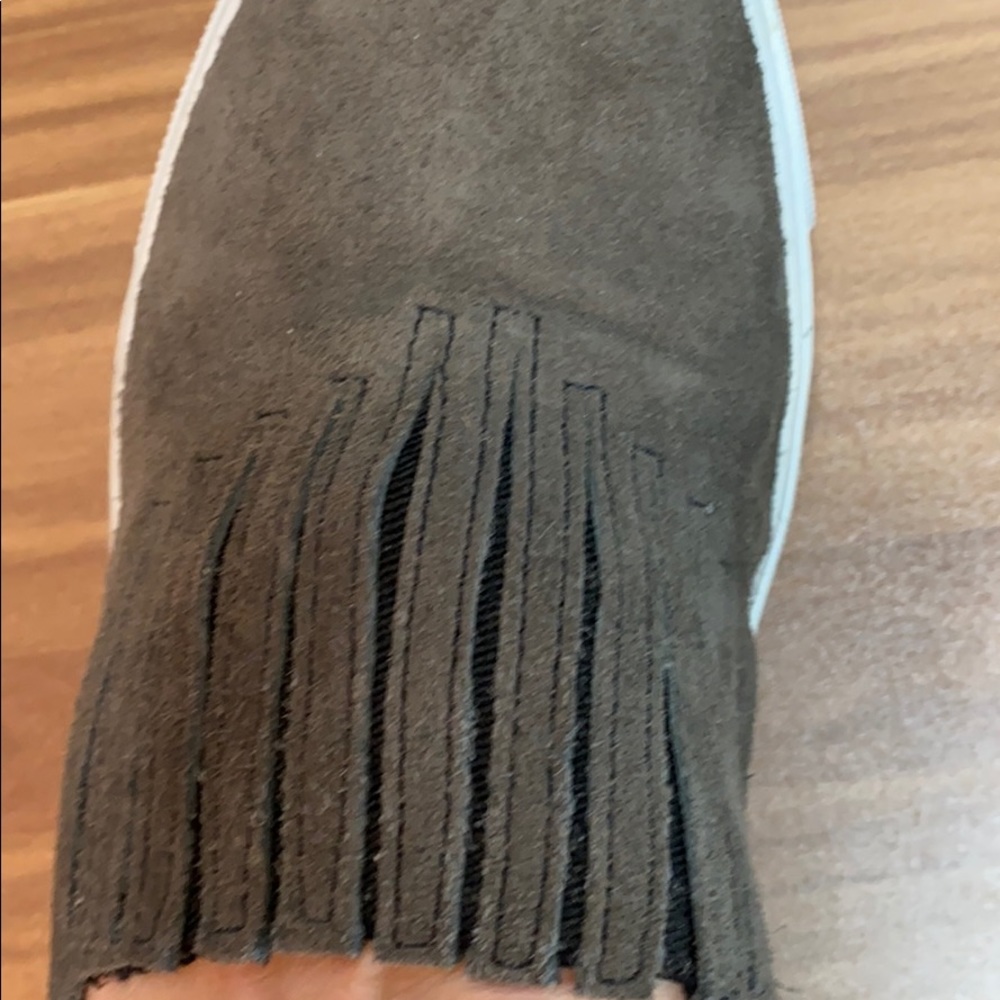 Minnetonka Gabi Suede Fringe Slip-On - Picture 8 of 10